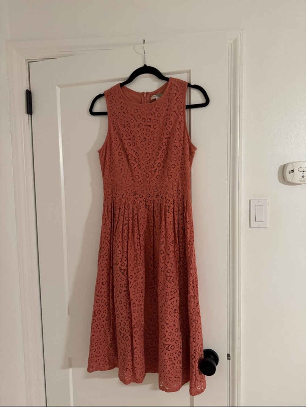 Forever 21 Sleeveless Coral Lace A-Line Dress